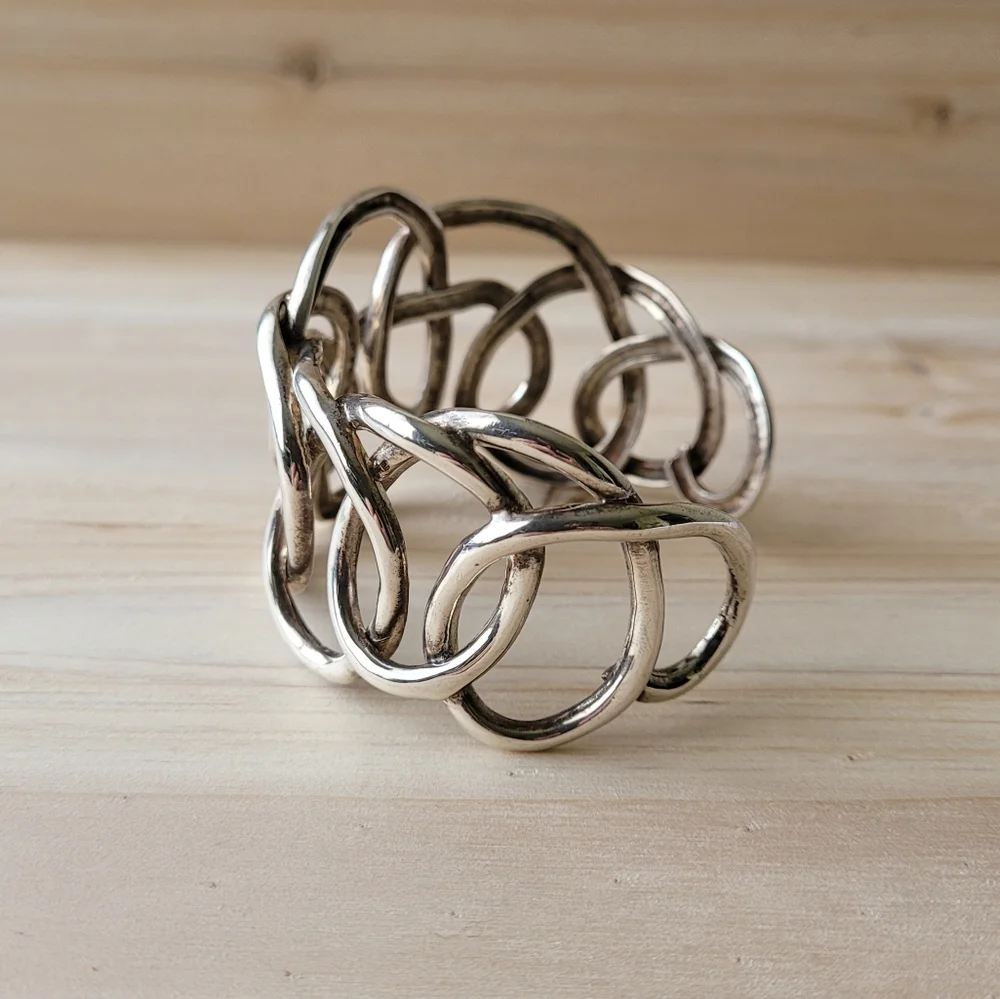 Angela Cummings Studio Modern Interlocking Swirl Design Sterling Cuff Bracelet